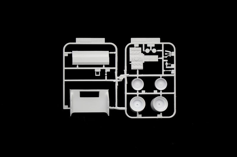 Italeri 3639 Porsche 935 “Baby” (SUPER DECALS SHEET) 1/24 – zdjęcie 4