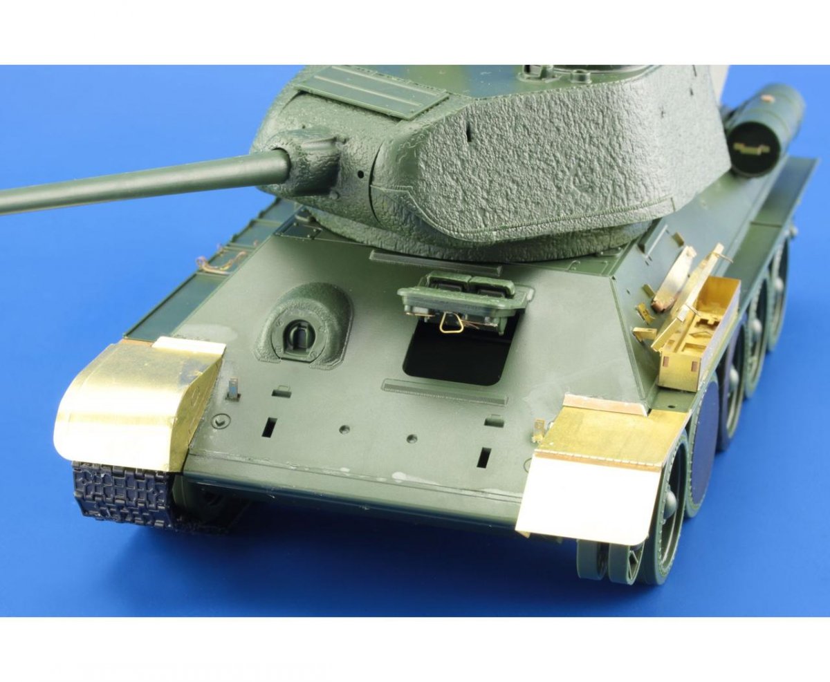 Eduard 36319 T-34/85 1/35 Academy – image 5