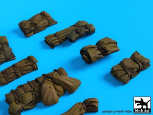 Black Dog T35143 Tentage+bedrols N 1/35 – image 4