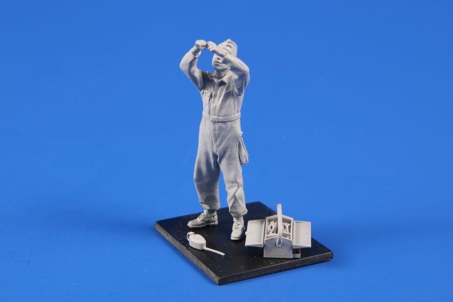 CMK F48357 Siebel Si 204/Aero C-3 Mechanic (engine repair) 1/48 – Bild 2