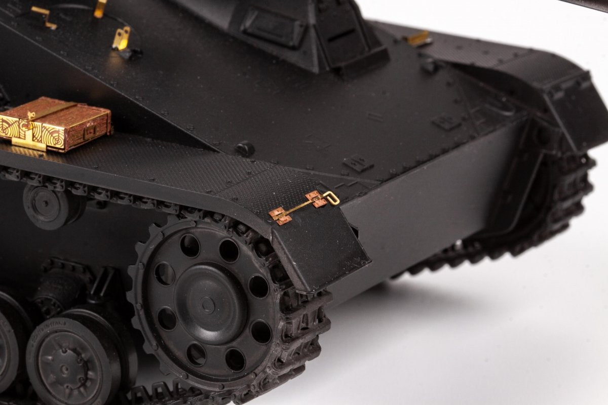 Eduard 36506 Sd. Kfz. 164 Nashorn BORDER MODEL 1/35 – image 2