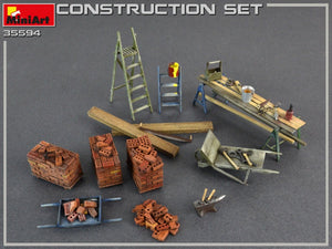 MiniArt 35594 Construction Set Kit: Ladders, Table, Buckets, Bricks, Cart, Anvil, Beams, Jack Stand &amp;amp; Tools 1/35 – immagine 9