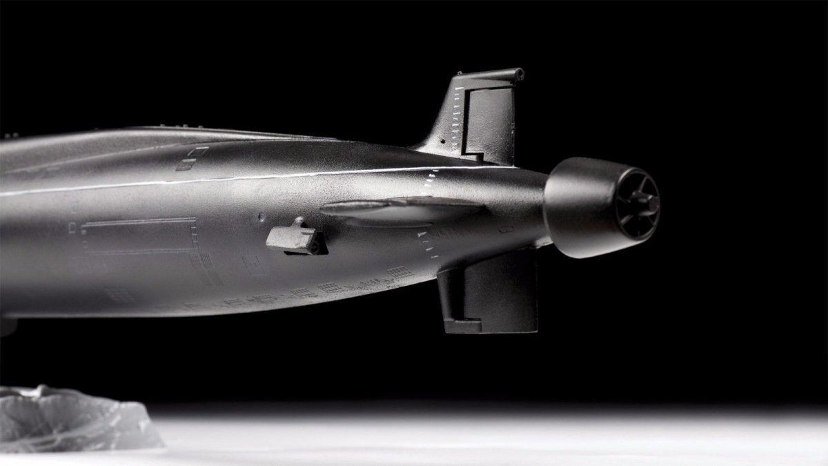 Zvezda 9058 SSBN &amp;quot;Borey&amp;quot; Nuclear Submarine 1/350 – image 4