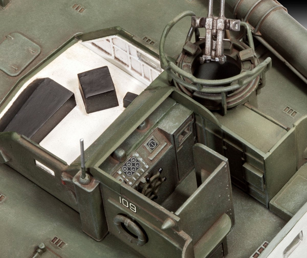Revell 65147 Patrol Torpedo Boat PT-109 - Model Set 1/72 – image 3