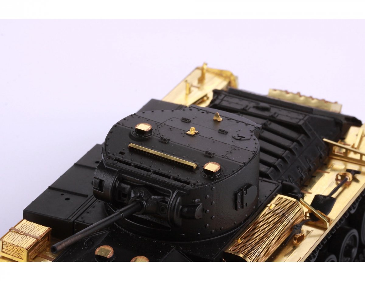 Eduard BIG3588 Valentine Mk. II/ IV w/ desert fenders TAMIYA 1/35 – image 3