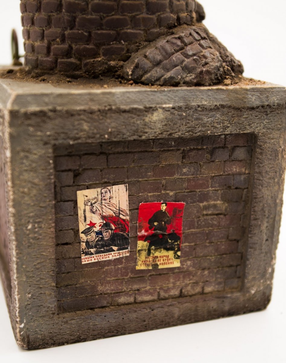 RT-Diorama 35300 Ruined Factory chimney 1/35 – obrázek 9
