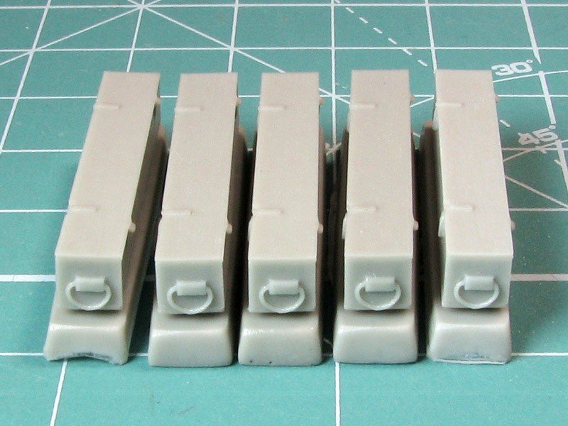 Eureka XXL E-006 Set of 5 ammo boxes 1/35 – imagen 3