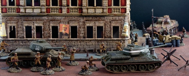 Italeri 6112 BATTLE of BERLIN Diorama Set 1/72 – image 5