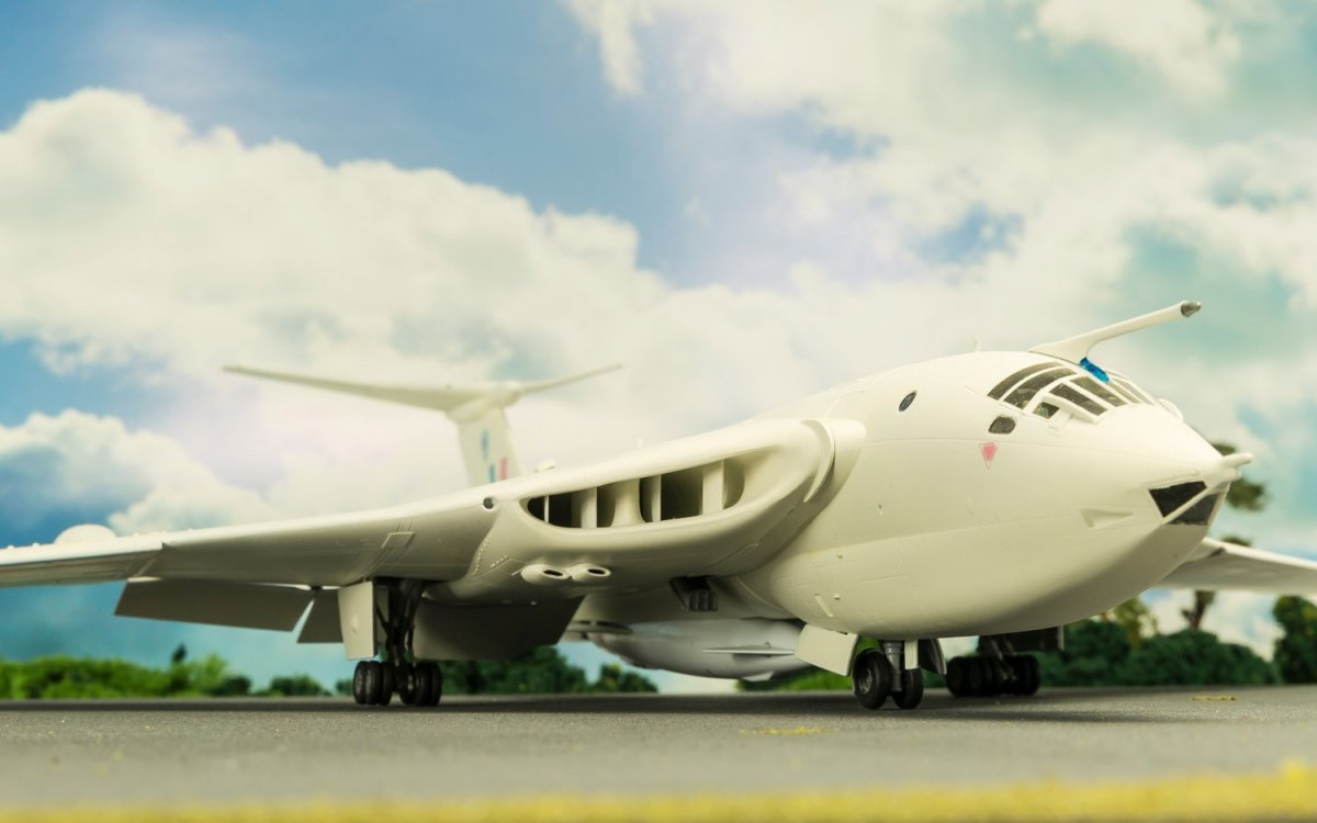 Airfix 12008 Handley Page Victor B.2 1/72 – image 9