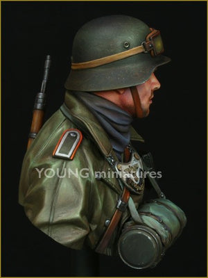 Young Miniatures YM1819 German Feldgendarmerie WWII 1/10 – Bild 2