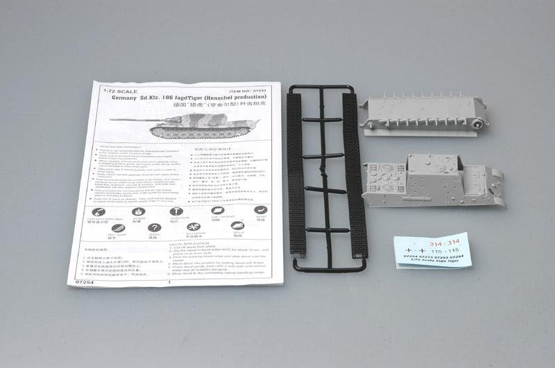 Trumpeter 07254 German Sd.kfz.186 Jagdtiger (Henschel production) 1/72 – obrázek 3