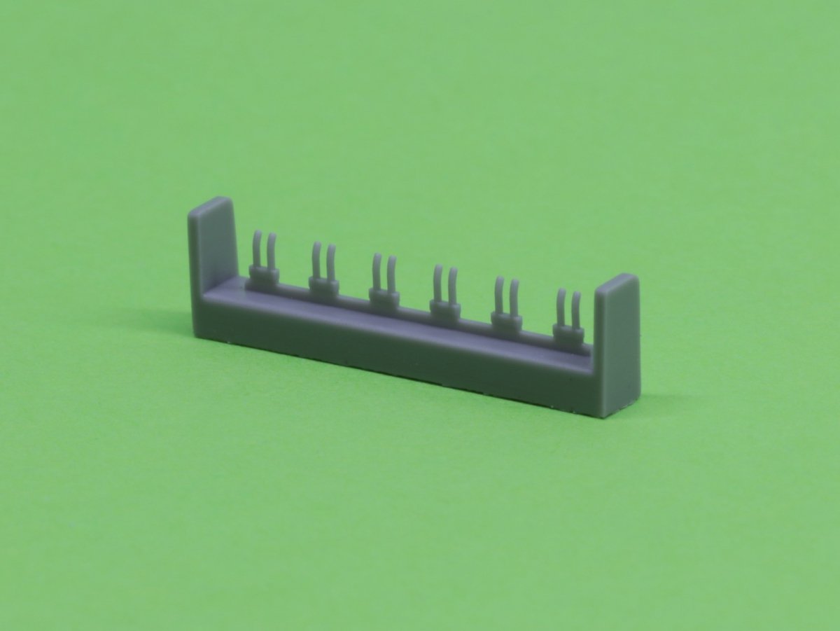 Master SM-350-093 USN 40 mm/56 Bofors quadruple mount ver.1 / with Mk-51 director - (resin, PE and turned parts) - (6pcs) 1/350 – obrázek 4