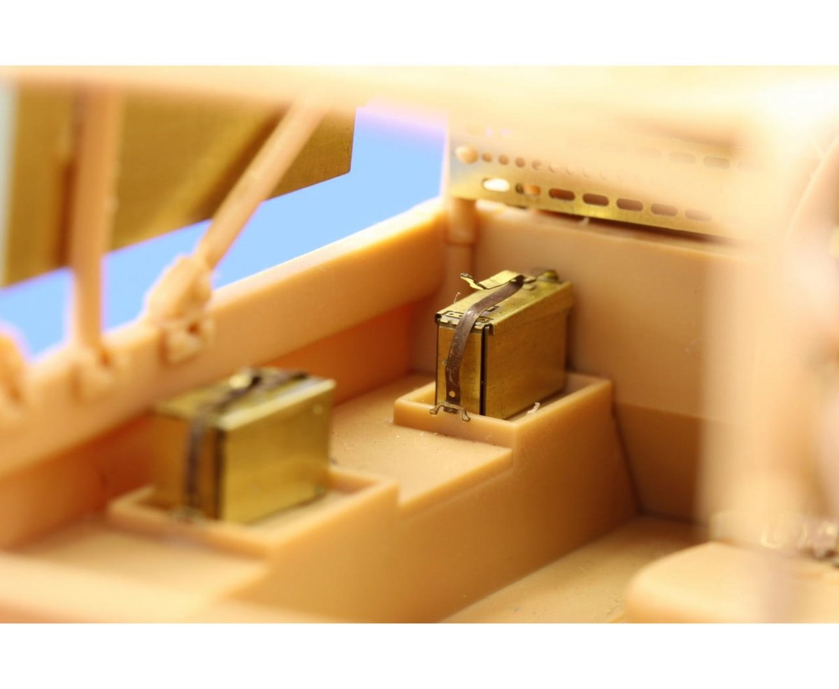 Eduard 36193 Defender XD Wolf WMIK Ammo Boxes 1/35 Hobby Boss – image 4