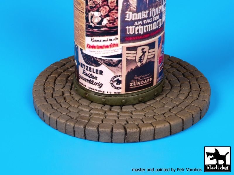 Black Dog D35049 Poster pillar Germany-Italy 1/35 – image 3