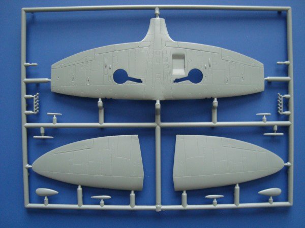 Kovozavody Prostejov KPM0124 Spitfire Mk.Vc Allied Fighters 1/72 – obrázek 5