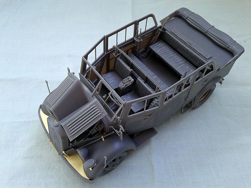 Miniart 35147 L1500A Kfz.70 German Personnel Car 1/35 – image 21