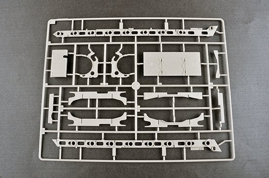 Trumpeter 00928 German Sd.Kfz.171 Panther Ausf.G - Early Version 1/16 – image 8