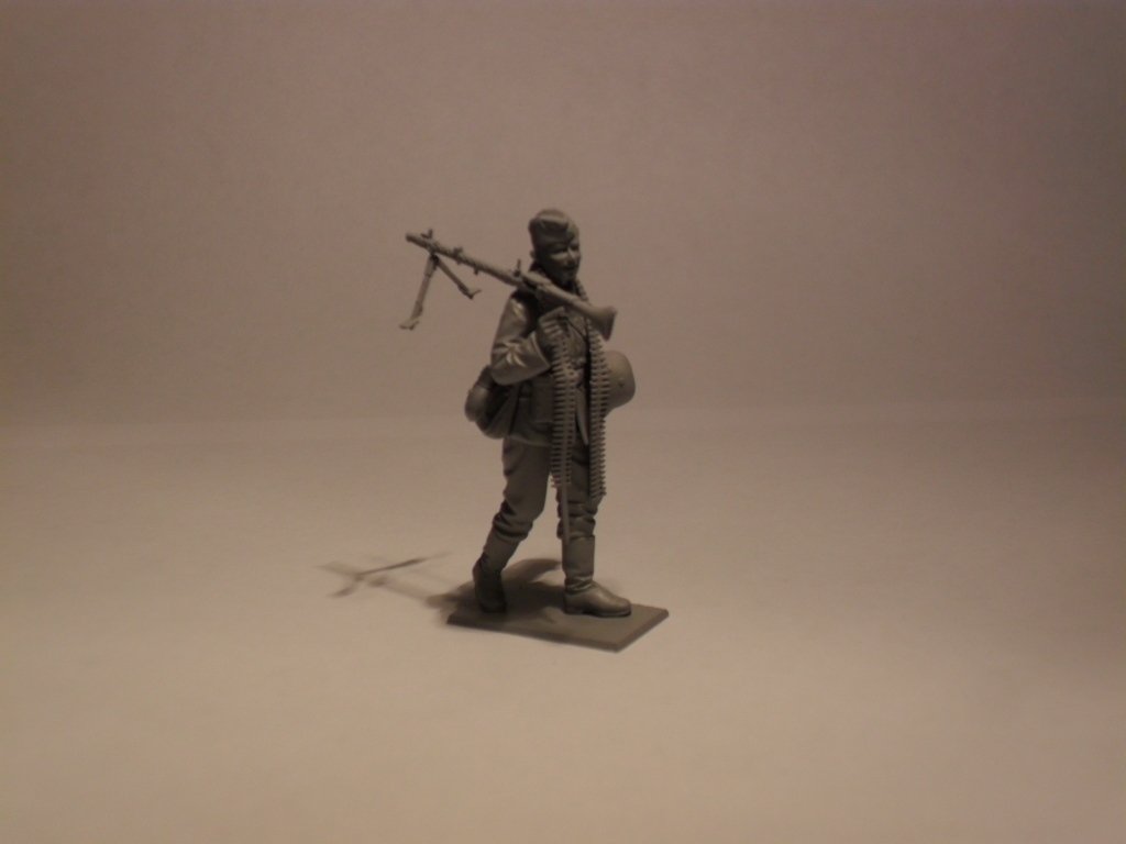 ICM 35103 Sd.Kfz.251/1 Ausf.A with German Infantry 1/35 – immagine 6