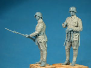 Copper State Models F35-046 German Freikorps standing soldier 1/35 – image 2