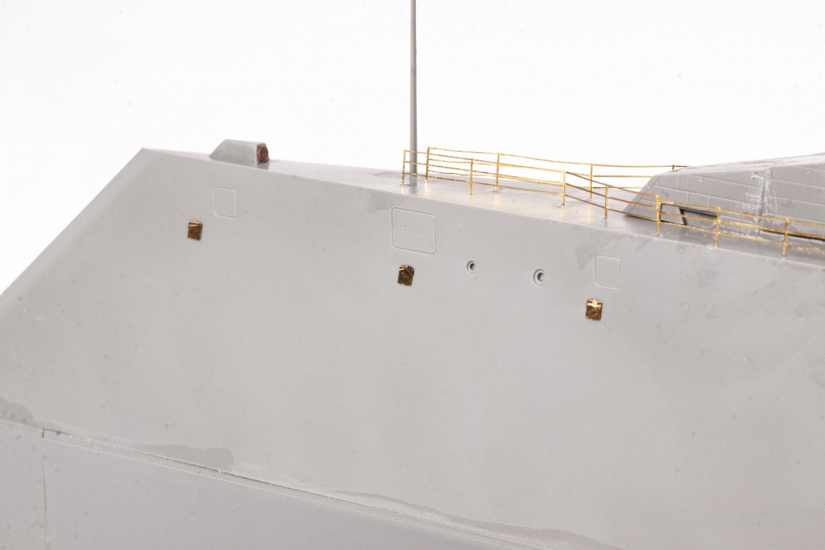 Eduard 53288 USS DDG-1000 Zumwalt SNOWMAN MODELS, TAKOM 1/350 – image 2