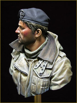 Young Miniatures YM1835 British Tank Crew WWII 1/10 – image 2