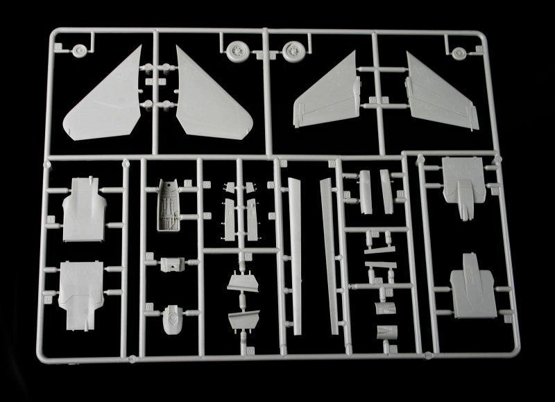 KA Models KP-72001A F-14A Tomcat &amp;quot;Jolly Rogers&amp;quot; (ex Fujimi) 1/72 – image 6