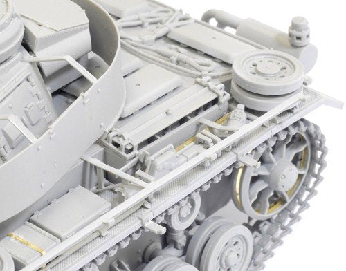 Dragon 6474 Pzkpfw. III Ausf. N w/Schurzen 1/35 – obrázek 3