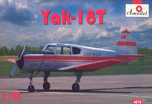 Modèle A 04810 Yak-18T rouge Aeroflot 1/48