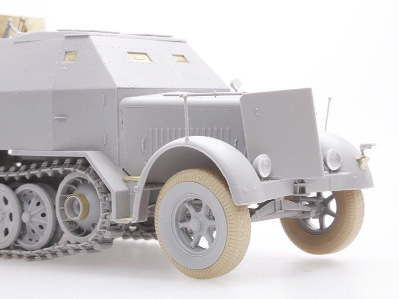 Dragon 6553 3.7cm FlaK 43 auf Sd.Kfz.7/2 1/35 – image 5