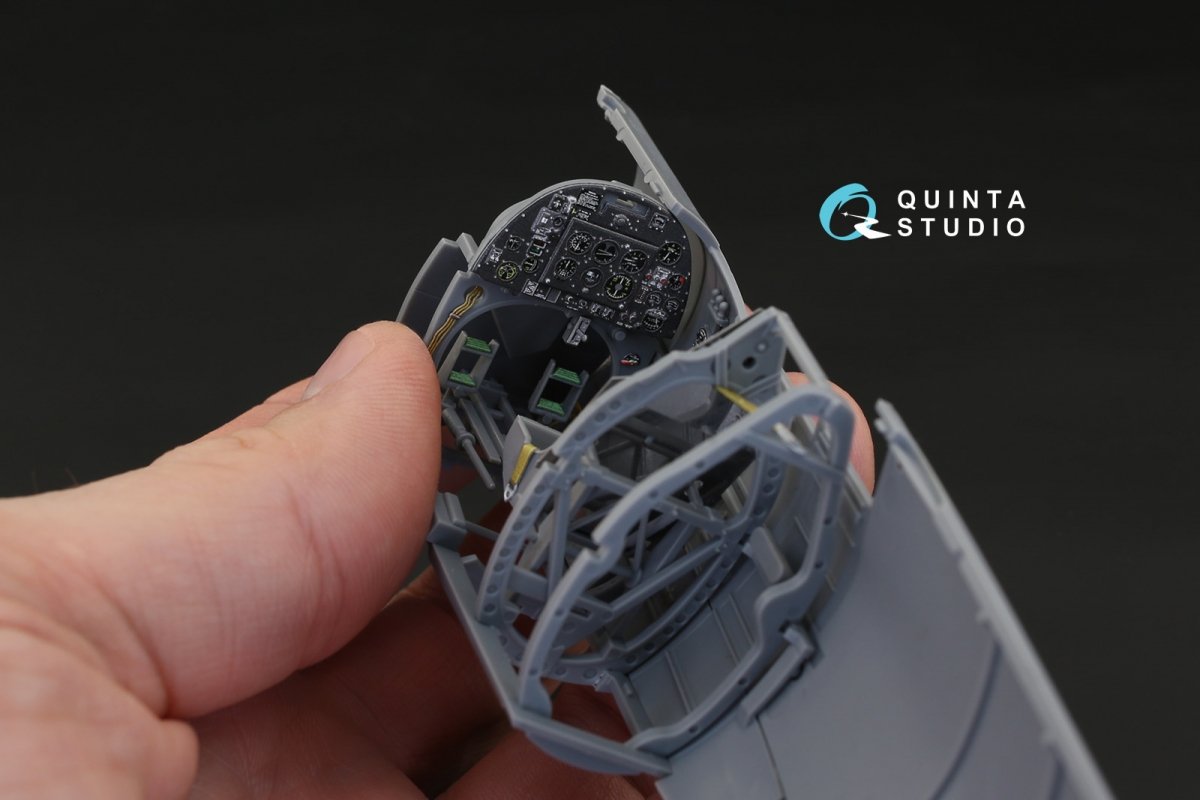 Quinta Studio QD32019 Spitfire Mk.VIII 3D-Printed &amp;amp; colored Interior on decal paper (for Tamiya kit) 1/32 – obrázek 5