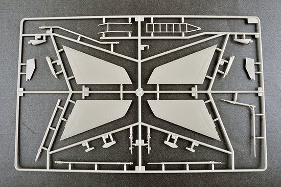 Trumpeter 03221 F-100C Super Saber 1/32 – image 9