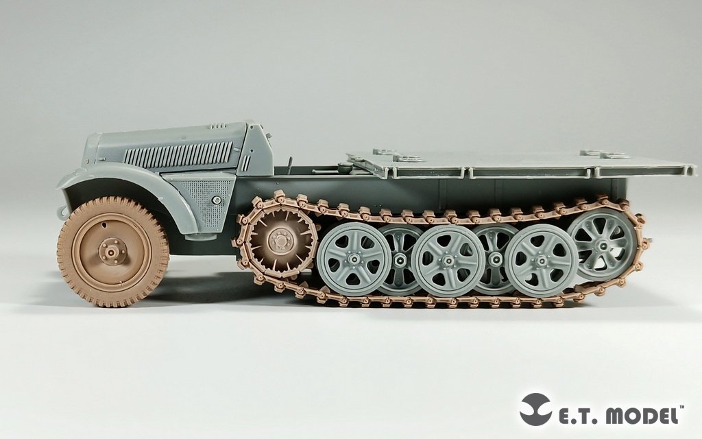 ET Model P35-124 WWII German Sd.kfz.250/Sd.kfz.10 Sagged Front Wheels for Dragon Kit 1/35 – image 6