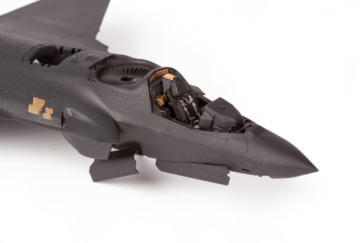 Eduard SS832 F-35B TAMIYA 1/72 – imagen 3