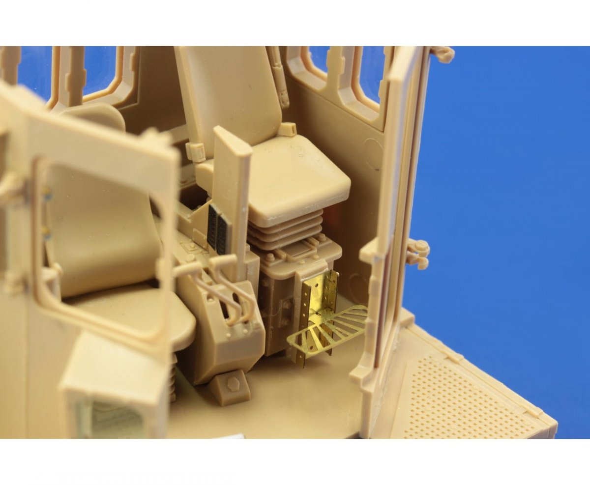 Eduard 36268 Doobi Bulldozer interior - color 1/35 Meng – obrázek 4