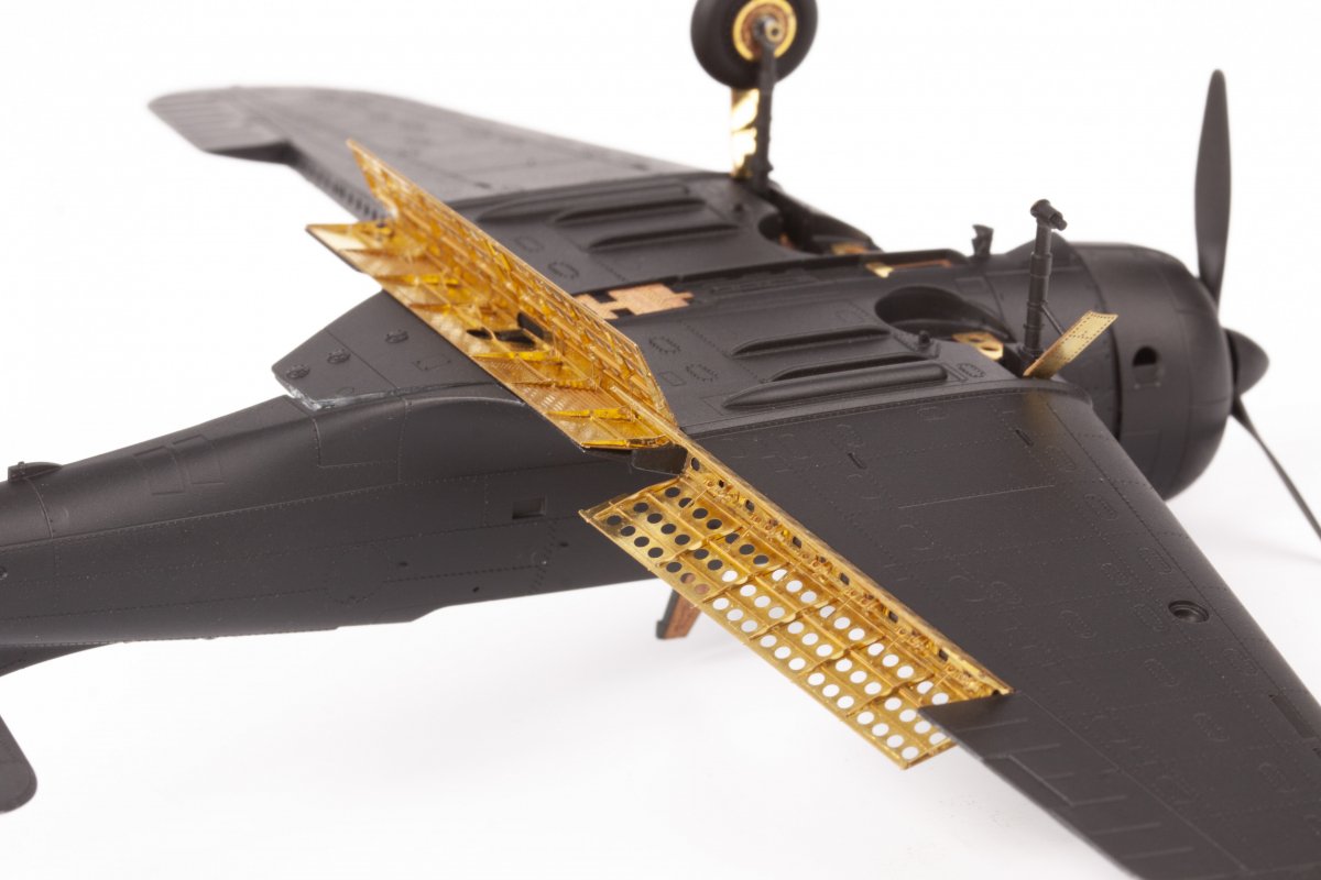 Eduard 72725 SBD-3 air brakes FLYHAWK 1/72 – image 4