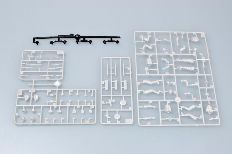 Trumpeter 00411 Équipe de ravitaillement en munitions d&amp;#39;un équipage de char soviétique de la Seconde Guerre mondiale (1/35) – image 3
