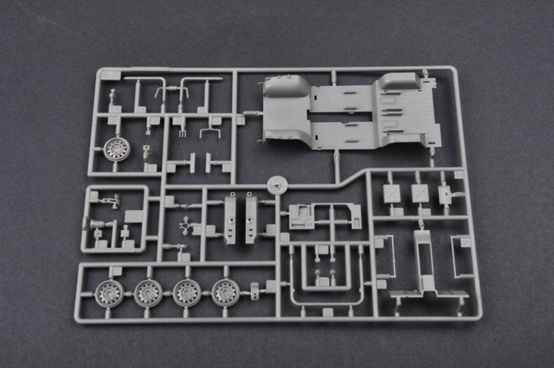 Trumpeter 05518 JGSDF type 73 Light Truck (Police) 1/35 – zdjęcie 8