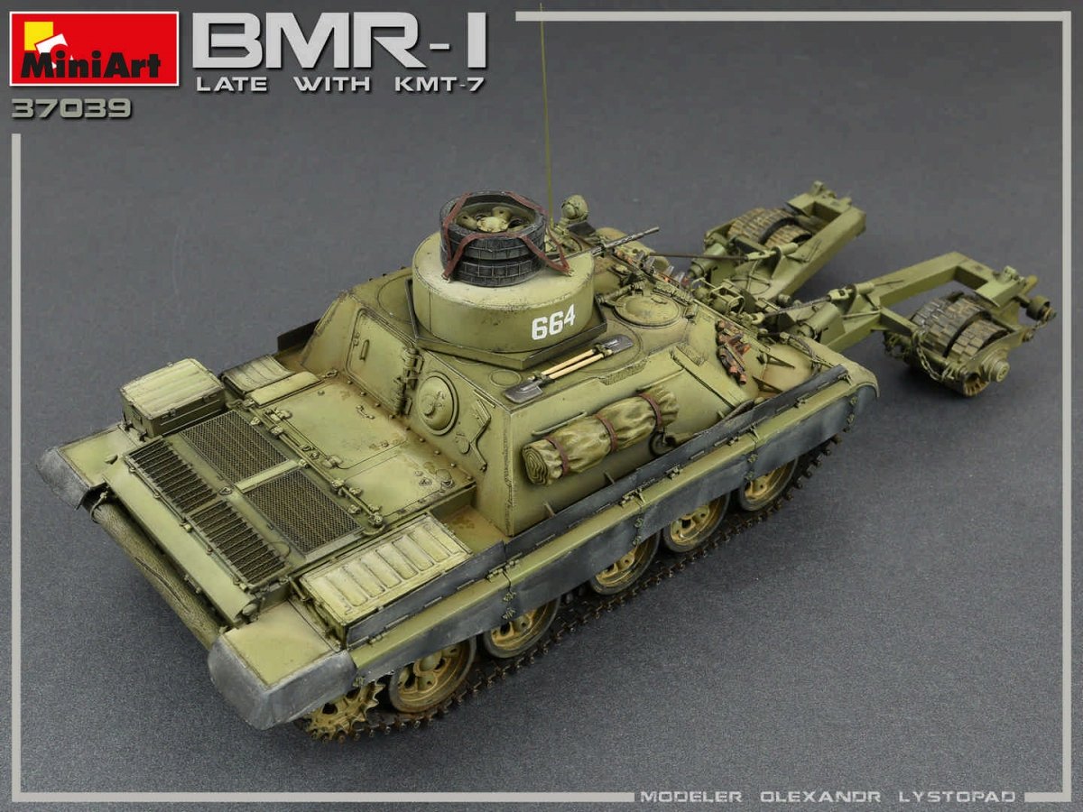 MiniArt 37039 BMR-1 Late Mod. with KMT-7 1/35 – image 3