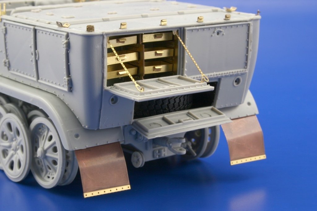 Eduard 36066 Sd. Kfz.7 Zugkraftwagen 8t tool boxes 1/35 Trumpeter – image 2