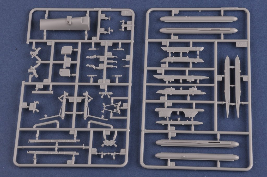 Hobby Boss 81713 Su-27UB Flanker C 1/48 – zdjęcie 12
