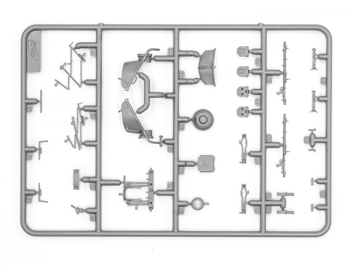 ICM 35503 sEPkw Kfz.70 with Zwillingssockel 36 WWII German military vehicle 1/35 – image 13