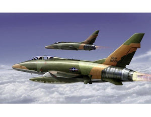 Trumpeter 01650 F-100F Super Saber (1/72)