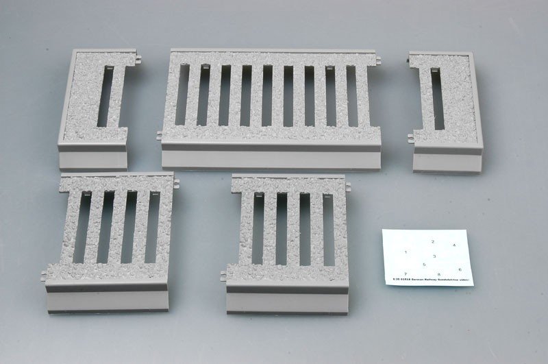 Trumpeter 01518 German Railway Gondola (Lower sides) 1/35 – Bild 13