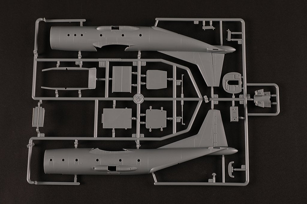 Hobby Boss 83906 Chinese Y-9 1/144 – Bild 5