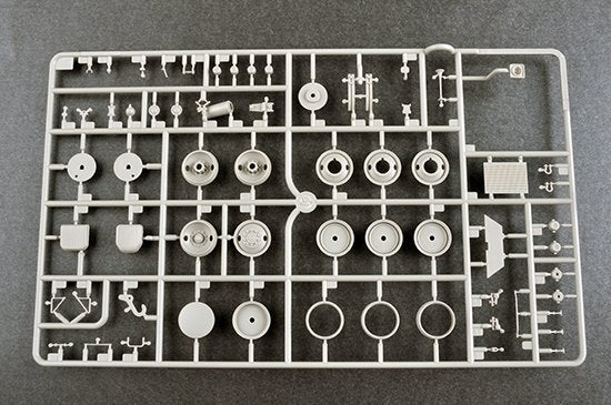 Trumpeter 01078 M920 Tractor tow with M870A1 semitrailer 1/35 – obrázek 16