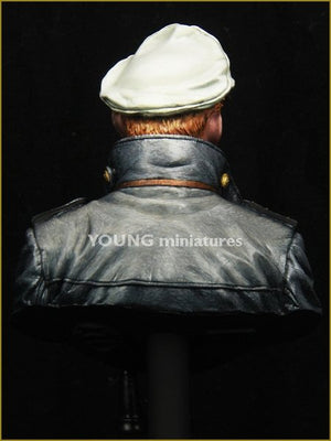 Young Miniatures YM1847 U-BOAT COMMANDER WWII 1/10 – image 5