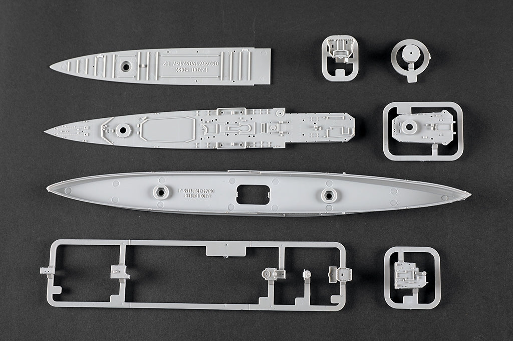Trumpeter 06745 HMS York 1/700 – image 8