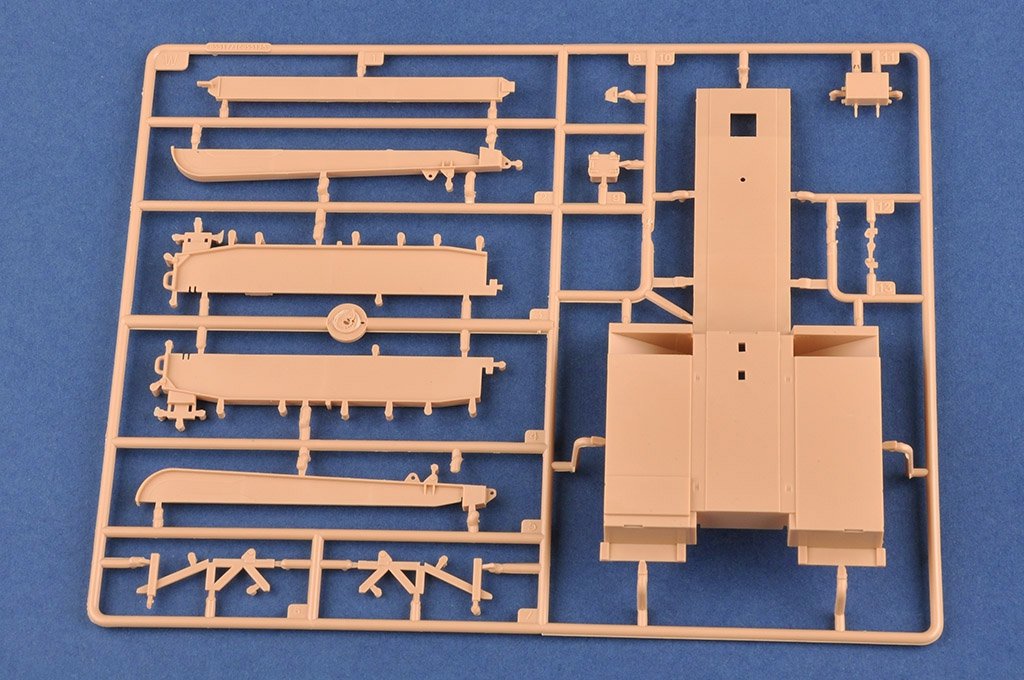Hobby Boss 85517 Russian BAZ-64022 with 5P85TE2 TEL S-400 1/35 – zdjęcie 12