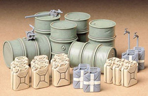 Tamiya 35186 German Fuel Drum Set 1/35 – Bild 2