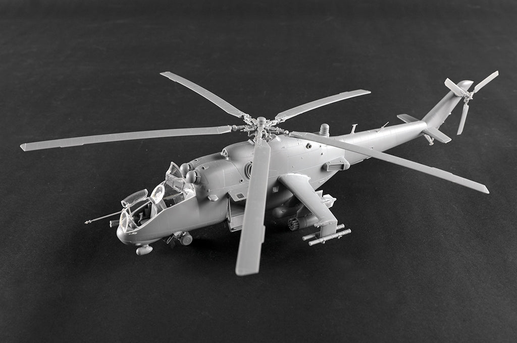 Trumpeter 05829 Mi-24P Hind-F 1/48 – obrázek 16